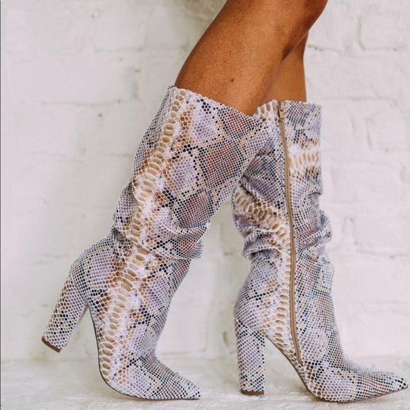 Boots - Picture 3 of 4